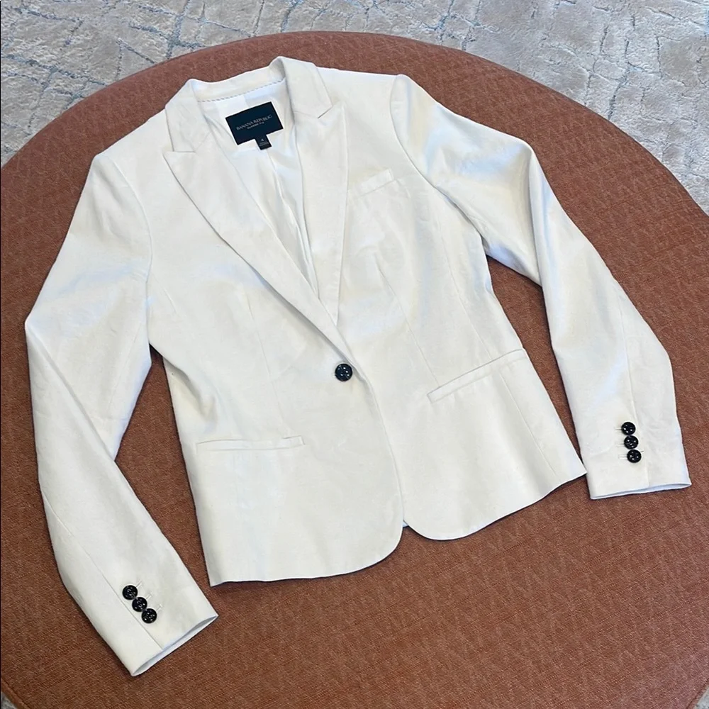 White Blazer by Banana Republic - Picture 1 of 14